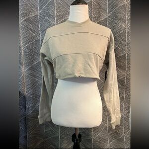 90 Degree By Reflex Green Gray Cropped Sweatshirt